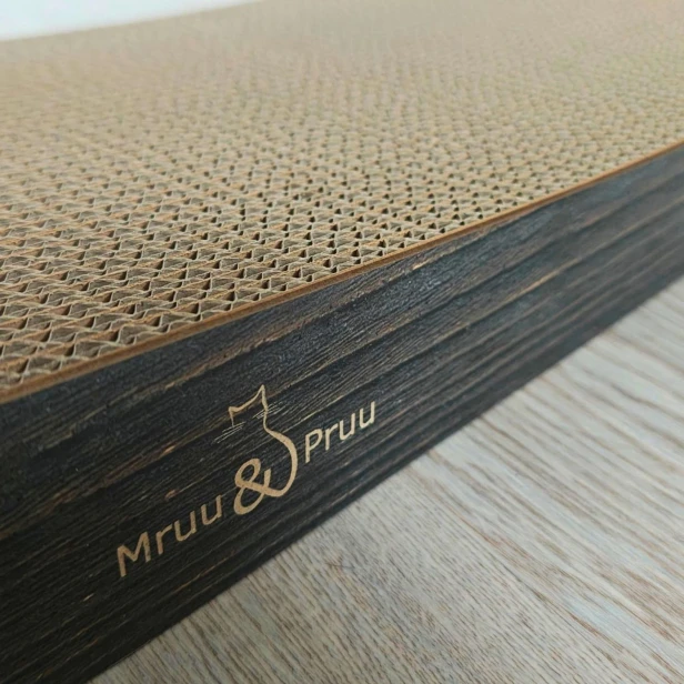 Drapak sigma brązowy, mruupruu, mruumruu, mrumru, drapak mru, mruupruu drapak brązowy