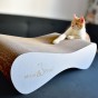 großer Katzenkratzer , Kratzer aus Pappe , weißer Katzenkratzer , Katzenkratzer aus Pappe , Maße des Katzenkratzers 70 x 23 x 40 cm , mruupruu